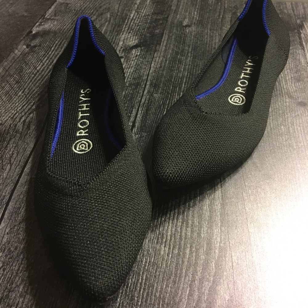 Rothy’s Black Pointed-toe flats
